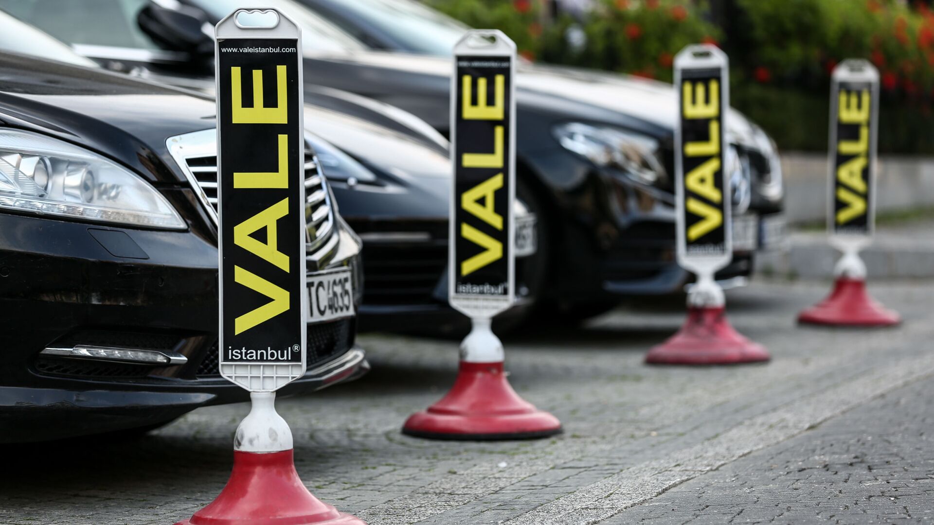 Valenin araca verdiği zararı sigorta karşılar mı?